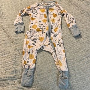 Peary Cute Caden Lane zipper romper